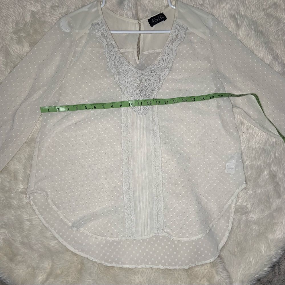 Sz Large ASTR Creamy White Sheer Polka Dot Blouse